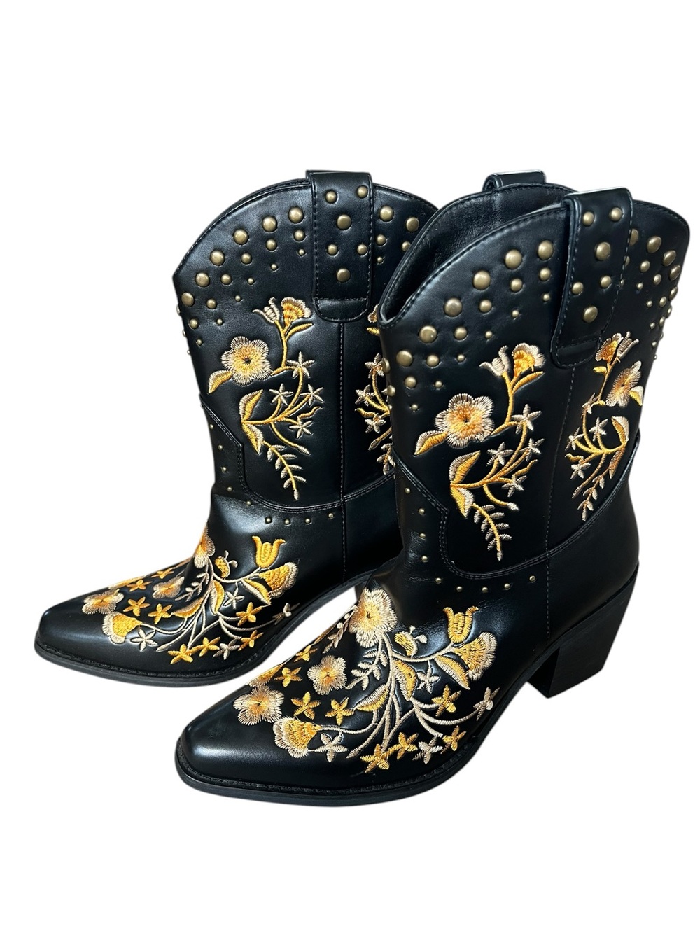 Wetkiss Black Floral Embroidered Studded Western High Heel Cowboy Boots Size 8.5